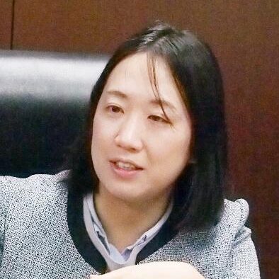 髙﨑 優里弁護士